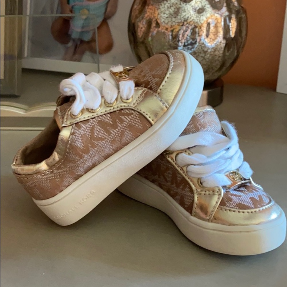 Michael Kors Toddler Girls Sneaker- Size 6